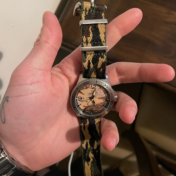 Harbinger automatic 43 mm - Picture 8 of 8